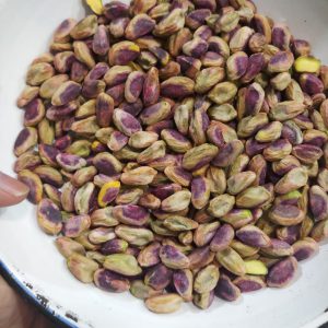 Pistachio kernels 4